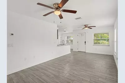 810 21st Street E, Bradenton, FL 34208 - Photo 5