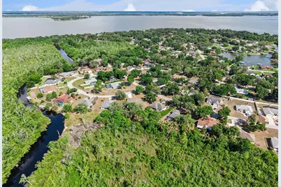 35401 Willow Circle, Fruitland Park, FL 34731 - Photo 11
