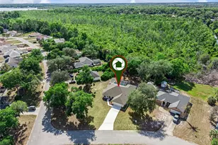 35401 Willow Cir, Fruitland Park, FL 34731 - Photo 5
