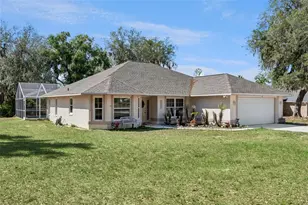 35401 Willow Cir, Fruitland Park, FL 34731 - Photo 13