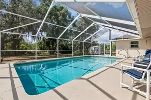 35401 Willow Cir, Fruitland Park, FL 34731 - Photo 7