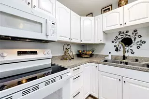 2705 Arc Dr, Orlando, FL 32826 - Photo 9