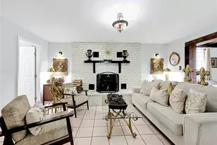 2705 Arc Dr, Orlando, FL 32826 - Photo 3