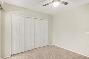 8211 Country Oaks Ct, Sarasota, FL 34243 - Photo 13