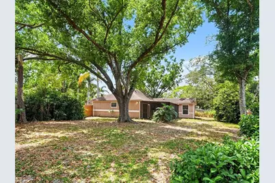 8211 Country Oaks Court, Sarasota, FL 34243 - Photo 21