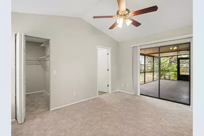 8211 Country Oaks Court, Sarasota, FL 34243 - Photo 19