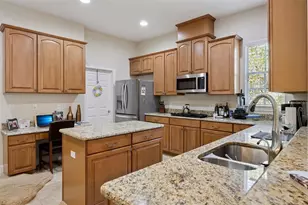 11917 Camden Park Dr, Windermere, FL 34786 - Photo 17