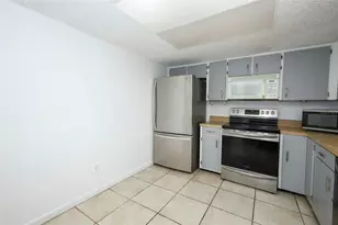 1064 E Normandy Blvd, Deltona, FL 32725 - Photo 13