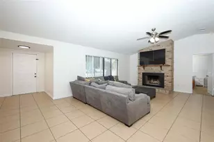 1064 E Normandy Blvd, Deltona, FL 32725 - Photo 5