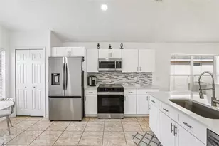 753 Casterton Cir, Davenport, FL 33897 - Photo 9