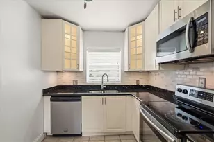 2515 Laura Pl, Orlando, FL 32803 - Photo 13
