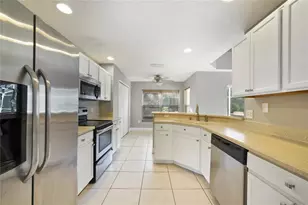 168 Imperial Oak Ct, Davenport, FL 33896 - Photo 5