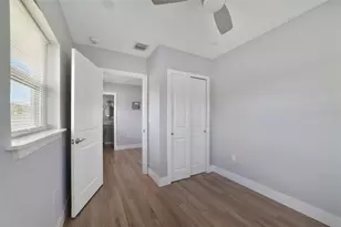 4521 Edgewater Dr, Orlando, FL 32804 - Photo 11