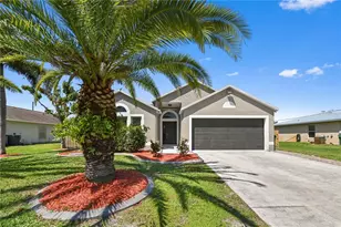 2050 SW Libra Ln, Port Saint Lucie, FL 34984 - Photo 3