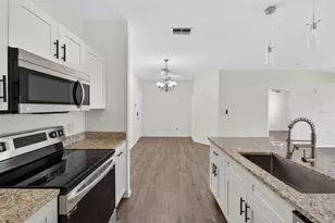 5467 Vineland Rd, Orlando, FL 32811 - Photo 15