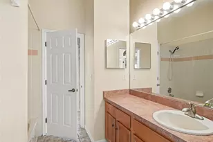 4940 Thames Ln, Sarasota, FL 34238 - Photo 13