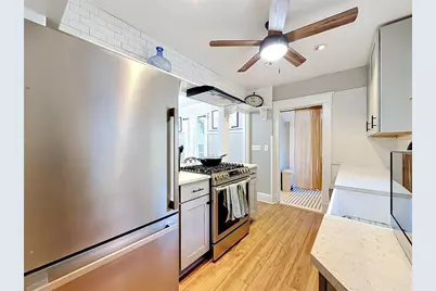 701 14th Street N, Saint Petersburg, FL 33705 - Photo 7