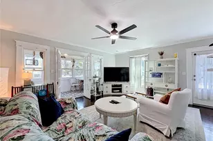 701 14th St N, Saint Petersburg, FL 33705 - Photo 9