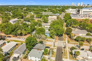 701 14th St N, Saint Petersburg, FL 33705 - Photo 39