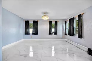 2422 Sweetbriar Ct, Kissimmee, FL 34744 - Photo 7
