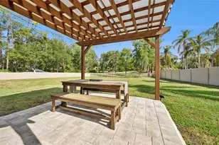 219 S Crystal Dr, Sanford, FL 32773 - Photo 9