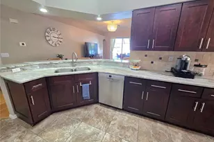 2608 Vinedale Ave, Valrico, FL 33596 - Photo 11