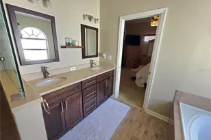 2608 Vinedale Ave, Valrico, FL 33596 - Photo 25