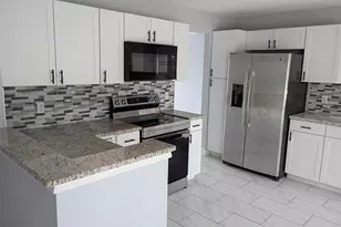 5585 Red Bone Ln, Orlando, FL 32810 - Photo 5
