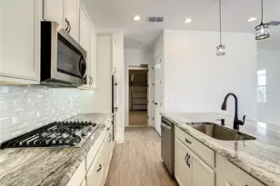 15705 Vetta Dr, Bella Collina, FL 34756 - Photo 9