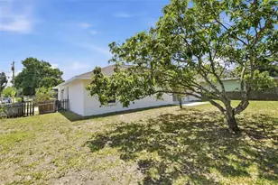 1812 34th Ave E, Bradenton, FL 34208 - Photo 29