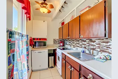 523 Club Circle, Lake Wales, FL 33898 - Photo 9