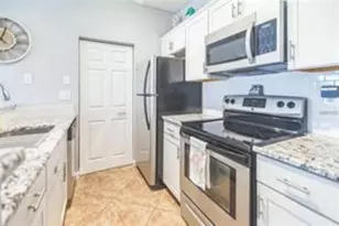 10764 70th Ave, Seminole, FL 33772 - Photo 7