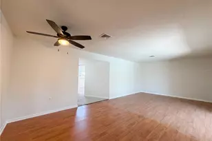 6712 Conetta Dr, Sarasota, FL 34243 - Photo 11