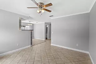 126 Page St, Orlando, FL 32806 - Photo 3