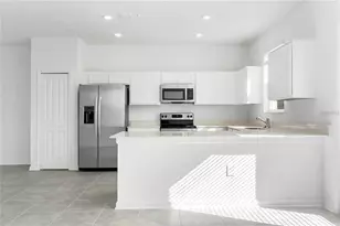 353 Bogey Dr, Davenport, FL 33896 - Photo 3