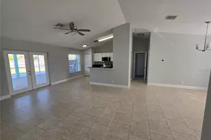 392 SW Tahoe Ct, Port Saint Lucie, FL 34953 - Photo 5
