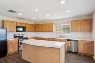 928 Elderberry Dr, Davenport, FL 33897 - Photo 9