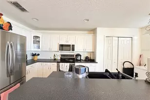 12755 Somerset Oaks St, Orlando, FL 32828 - Photo 11