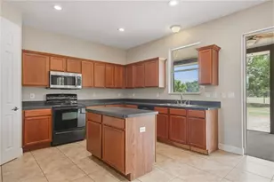 8848 Bogaert Dr, Groveland, FL 34736 - Photo 19