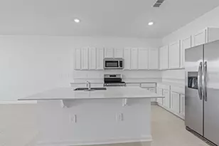 2415 Bevel Ln, Davenport, FL 33837 - Photo 7