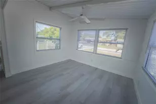 10374 106th Ave, Largo, FL 33773 - Photo 9