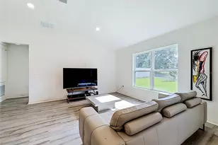 1507 Geranium Dr, Mascotte, FL 34753 - Photo 5