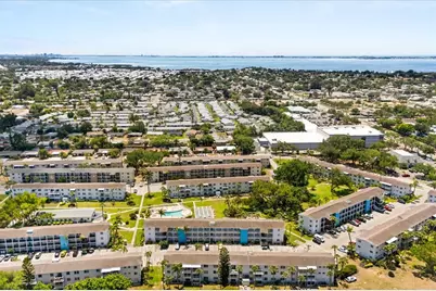 2425 Flamingo Boulevard #K28, Bradenton, FL 34207 - Photo 5