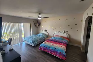 3402 Ellenwood Ln, Tampa, FL 33618 - Photo 15