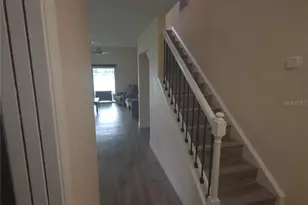 3402 Ellenwood Ln, Tampa, FL 33618 - Photo 7