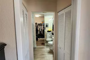 3402 Ellenwood Ln, Tampa, FL 33618 - Photo 29