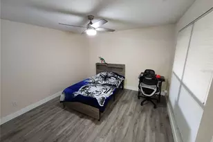 3402 Ellenwood Ln, Tampa, FL 33618 - Photo 13