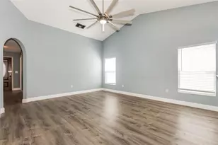 4720 Dunquin Pl, Tampa, FL 33610 - Photo 3