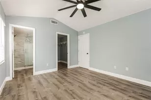 4720 Dunquin Pl, Tampa, FL 33610 - Photo 11
