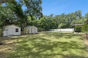 209 E Catawba St, Fruitland Park, FL 34731 - Photo 35